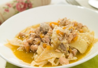 Pasta al rag&ugrave; di coniglio