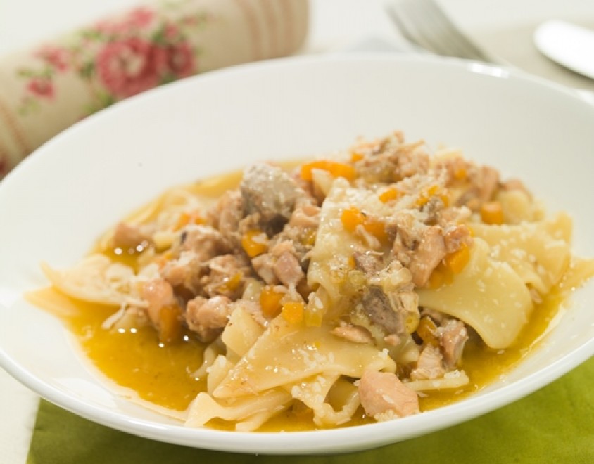 Pasta al rag&ugrave; di coniglio