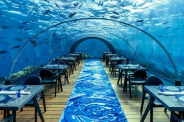 Cenare&hellip; in fondo al mare