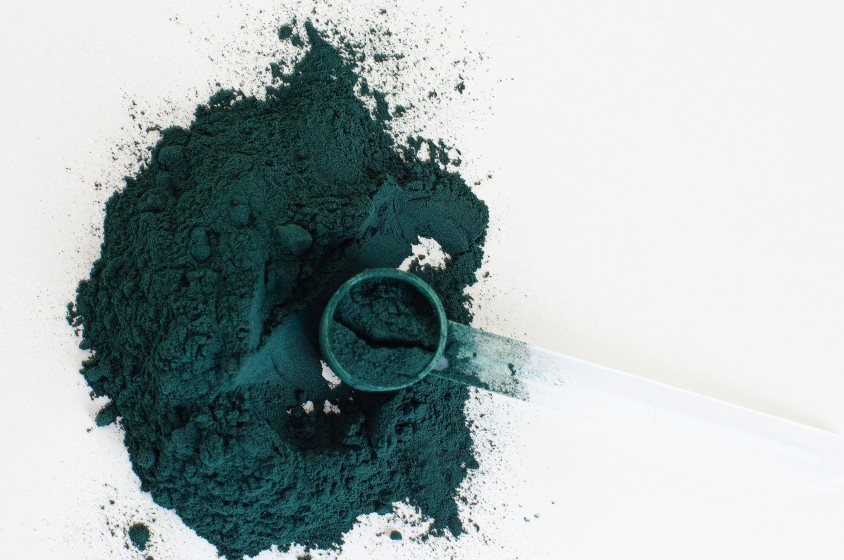 I poteri dell&rsquo;alga verde-azzurra