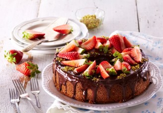 Torta cioccolato e fragole 