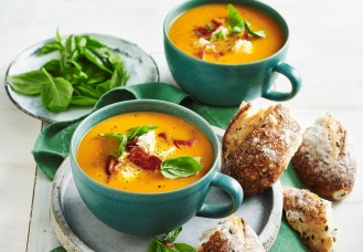 Crema di pomodorini, pancetta e burrata 