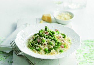 Risotto piselli, asparagi e prosciutto 