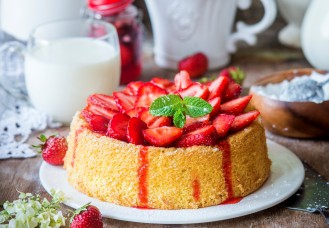 Torta soffice alle fragole 