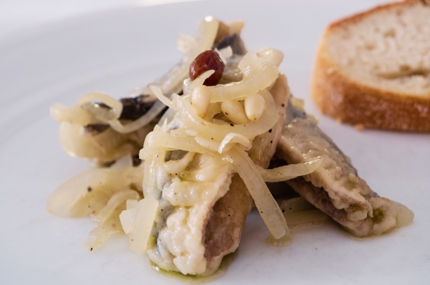 Storie di pesci marinati