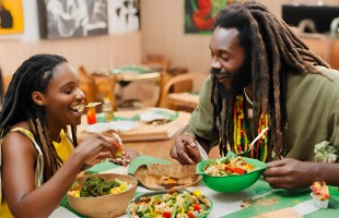 La cultura della tavola Rasta 