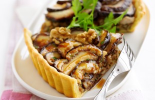 Torta rustica ai funghi e noci