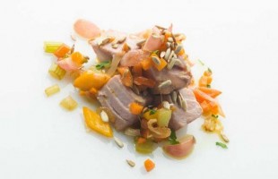 Tonno al vapore di vegetali 