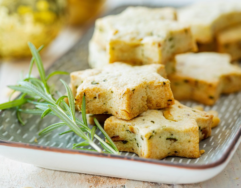 Biscottini olive e rosmarino 