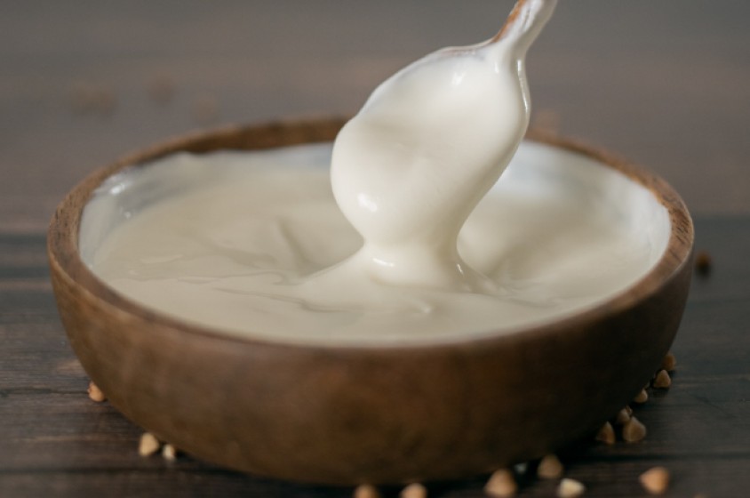 In cucina con la panna acida