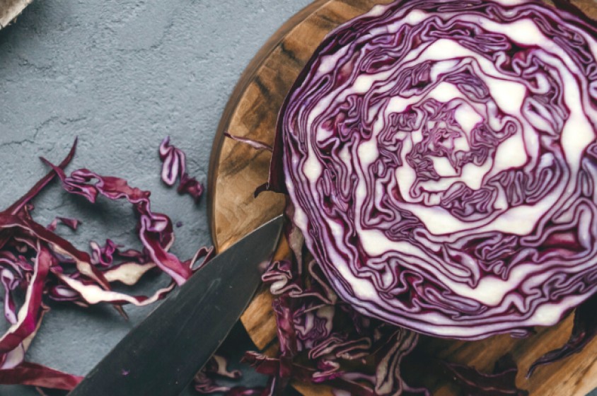 In cucina con il cavolo rosso