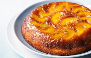 Torta rovesciata pesche e zafferano