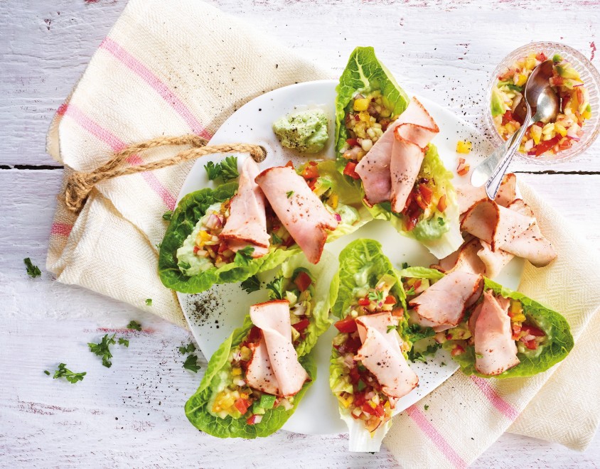 Hand salad tacchino e verdure