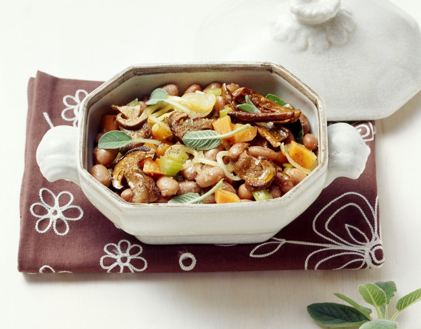 Zuppa di fagioli, zucca e porcini