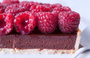 Crostata al cioccolato e lamponi