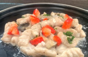 Cavatelli alle fragole fermentate