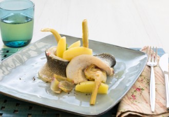 Spigola con patate e carciofi&nbsp;