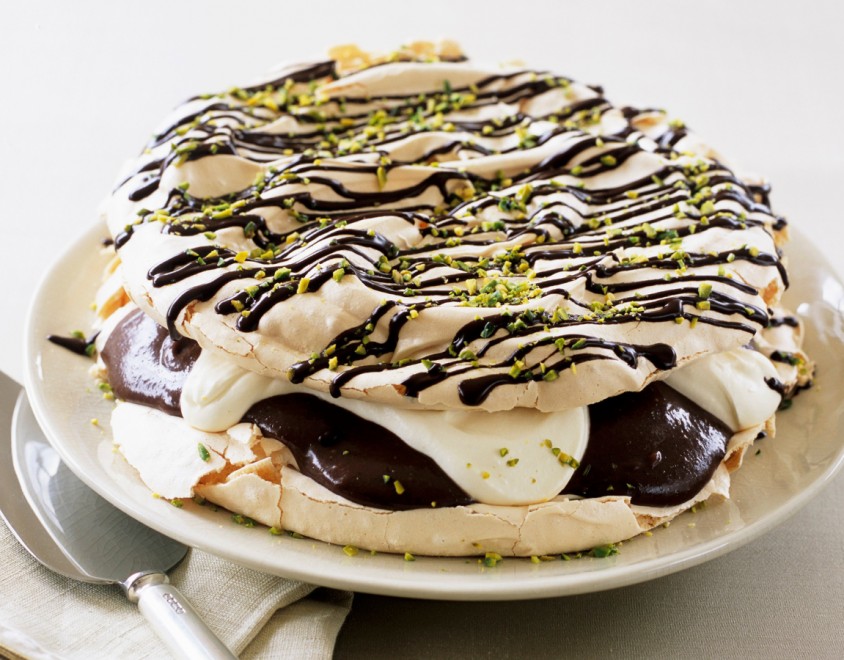 Pavlova pistacchio e cioccolato
