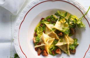 Fagottini di salsiccia con broccoli e castagne
