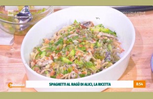 Spaghetti al rag&ugrave; di alici