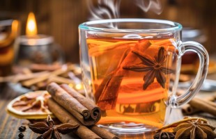 Il t&egrave; speziato a Natale