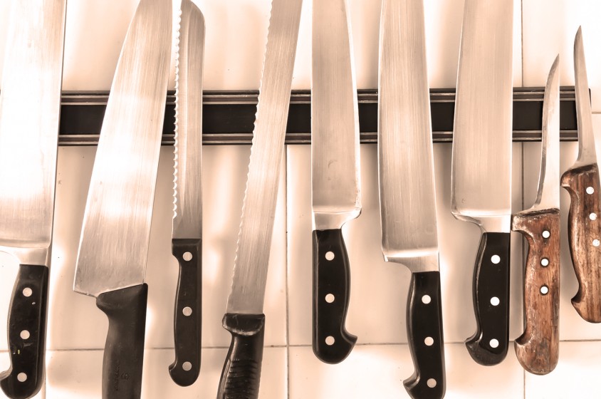 Il coltello nella storia