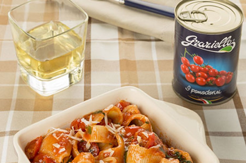 Pasta con sugo allo scarpariello