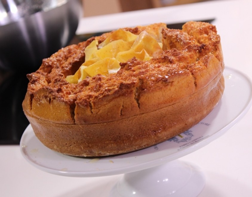 Ciambellone integrale alla purea di mele