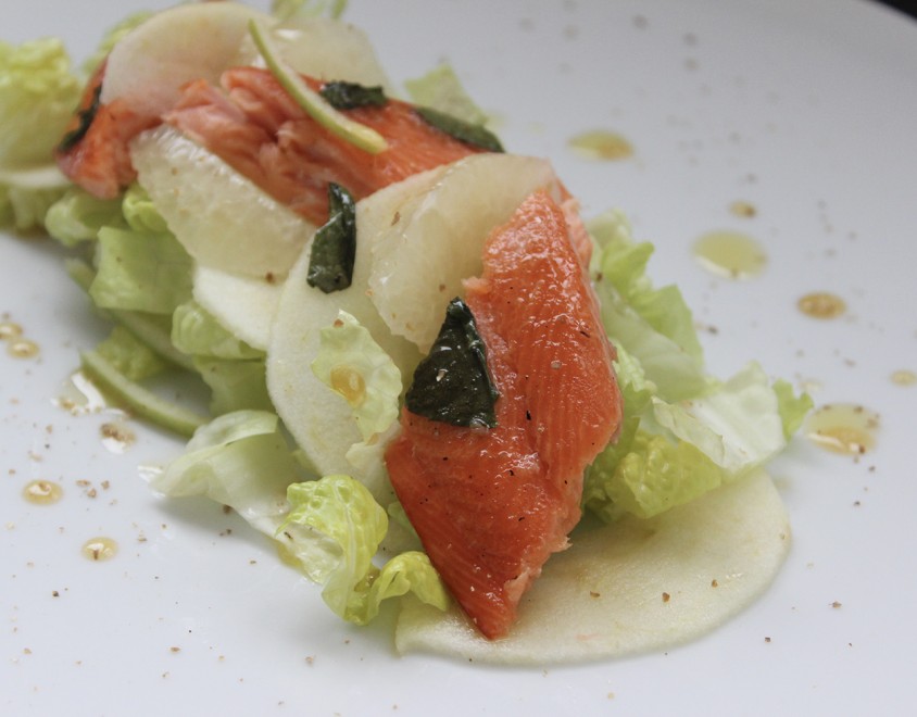 Trota salmonata al miele e menta