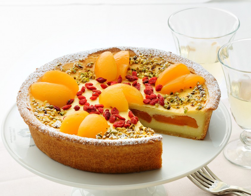 Crema al semolino e albicocche&nbsp;in crosta