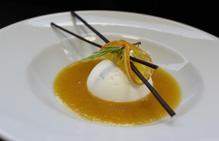 Cupole allo yogurt e pesche