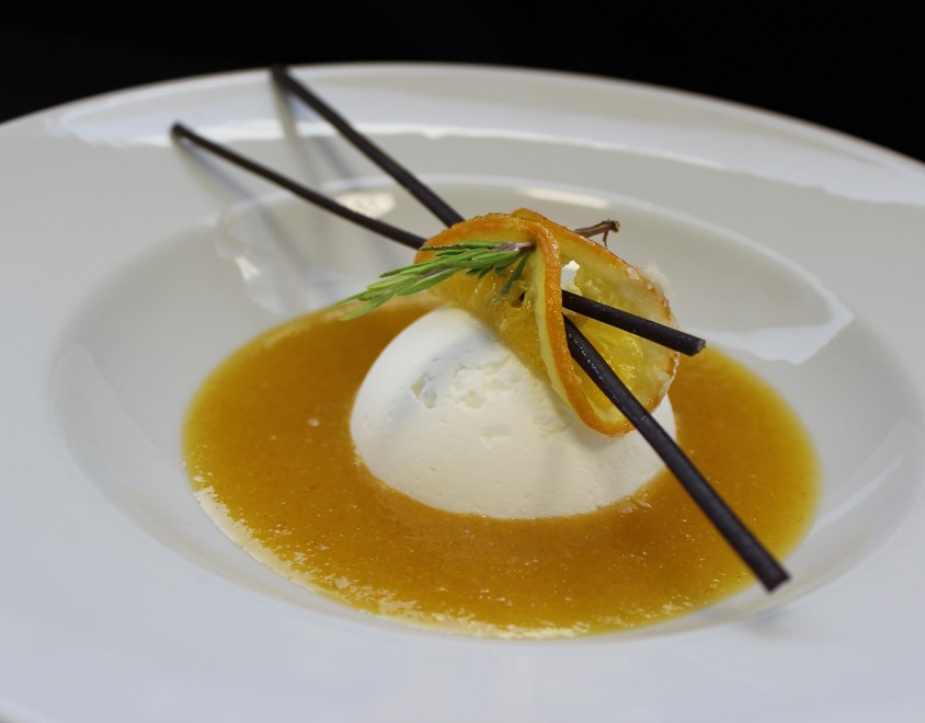 Cupole allo yogurt e pesche