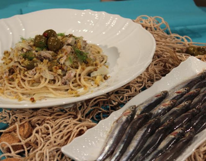 Spaghetti con finocchi e alici 